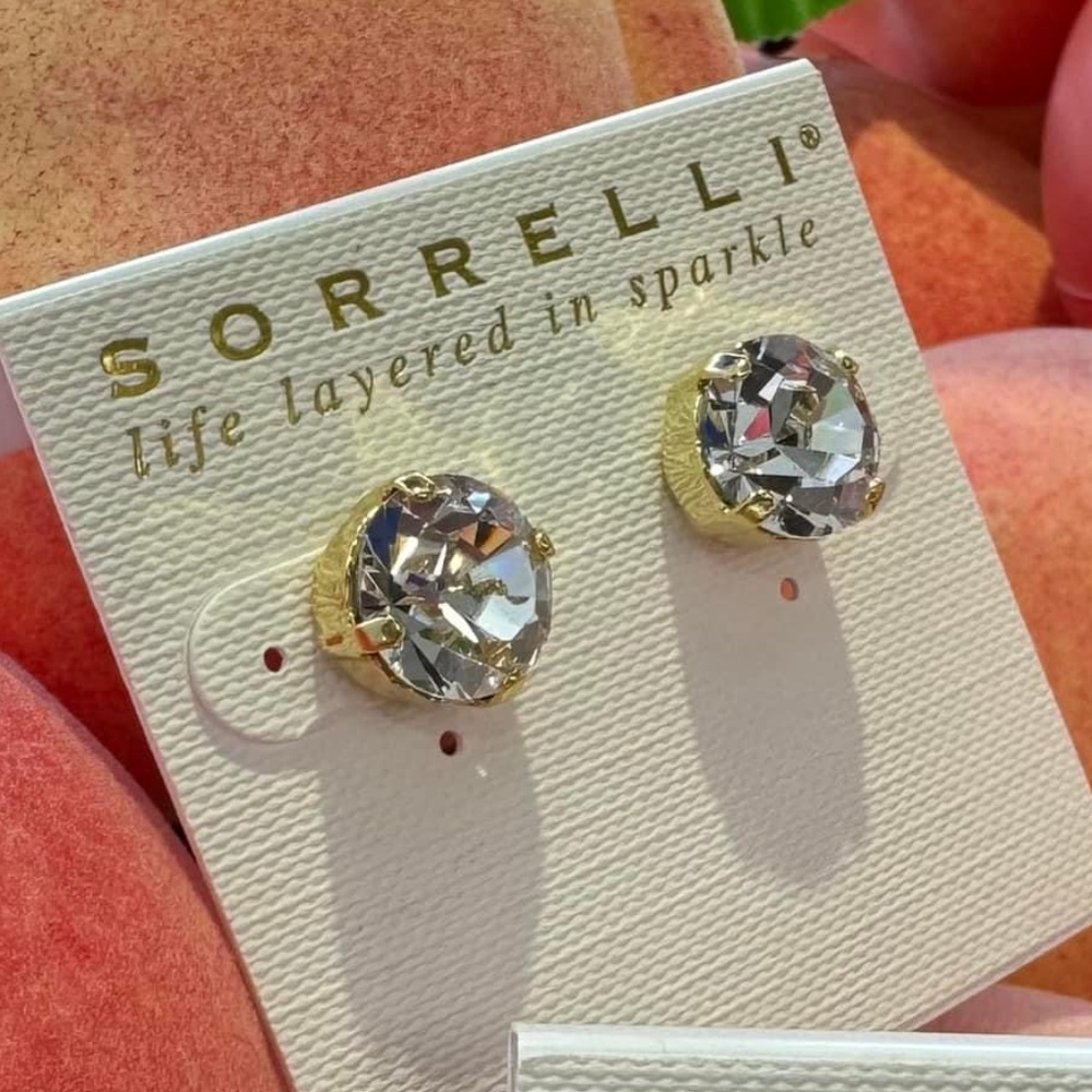 Sorrelli stud earrings